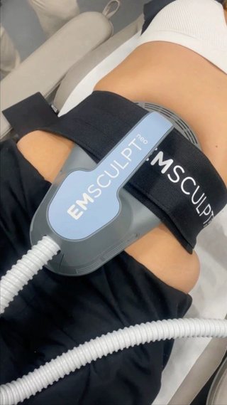 8 Sesiones Emsculpt Neo + 2 Gratis