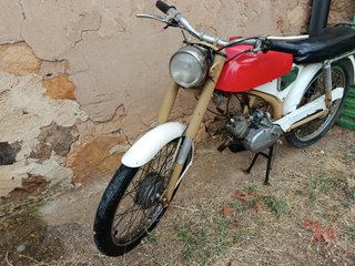 Montesa Impala Roja y Blanca