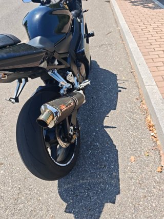 Suzuki GSXR 600 Negra
