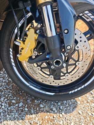 Suzuki GSXR 600 Negra