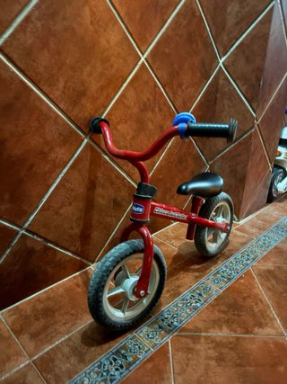 Bici sin pedales Chicco Red Bullet