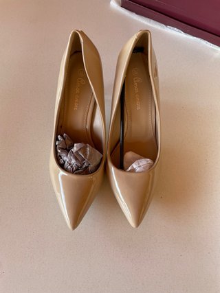 Zapatos de tacón Amor Amore beige talla 39