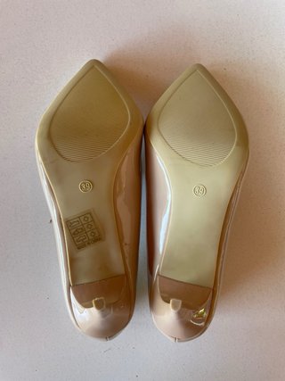 Zapatos de tacón Amor Amore beige talla 39