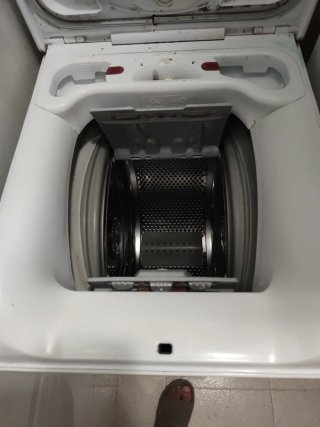 Lavadora AEG 7kg carga superior