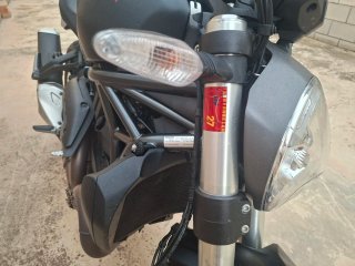 Ducati Monster 821 black - 7.800 km