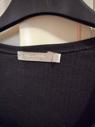 Camiseta negra lentejuelas
