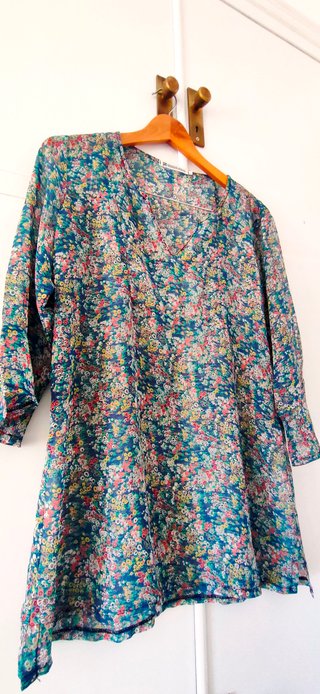 Blusa SPR floral azul