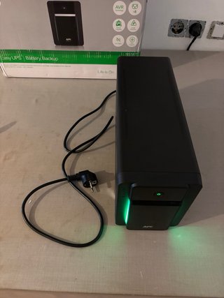 SAI APC by Schneider Electric.