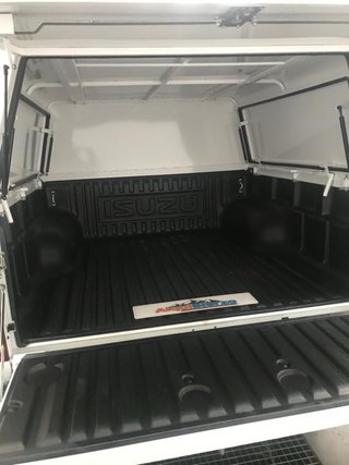 Capota metálica con puertas para Isuzu D-Max