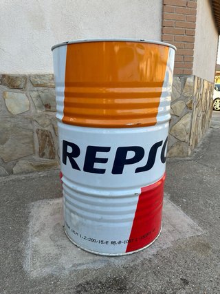 Bidón metálico Repsol 208L decorativo