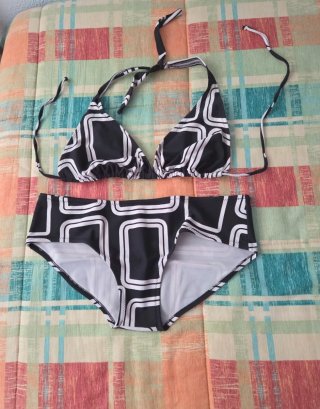 Bikini negro y blanco