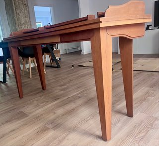 Mesa de comedor/ Escritorio  de Madera  de Cerezo.