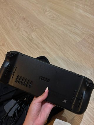 Steam Deck LCD 64GB + Funda + Cargador