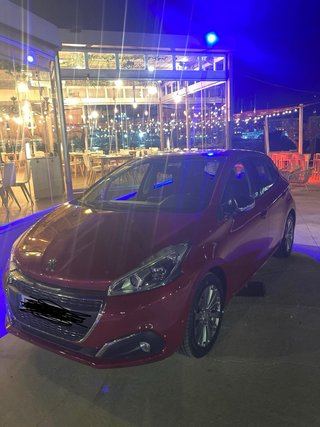 Peugeot 208 2016