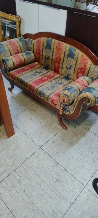 Diván antiguo madera noble