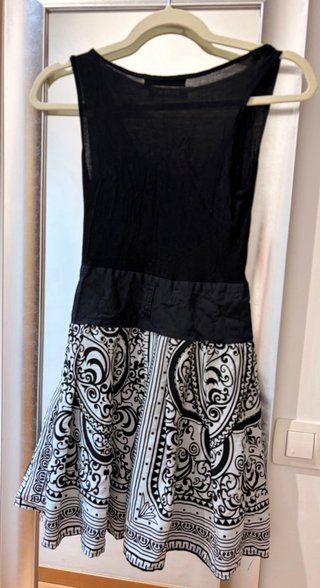 Vestido tirantes negro y blanco EXOTIK