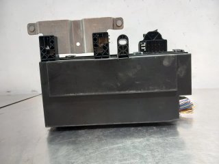 Caja reles / fusibles JAGUAR XF