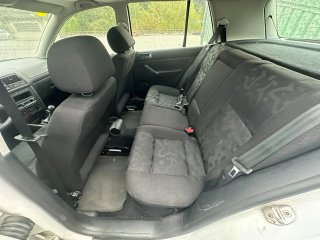 volkswagen golf 2000