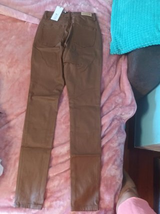 Pantalones marrones Molly Bracken efecto macerado,