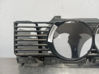 Rejilla delantera BMW SERIE 5 BERLINA (E34)