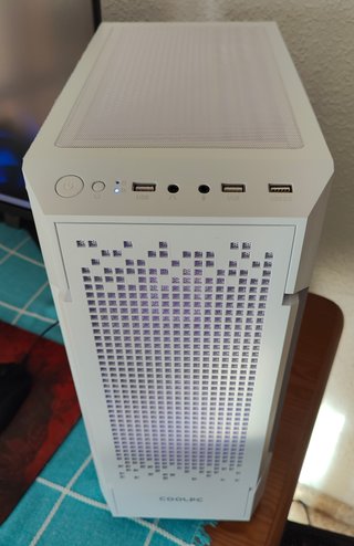 PC Gaming ULTRA AMD Ryzen 5 RX 5700XT 32GB PC-208