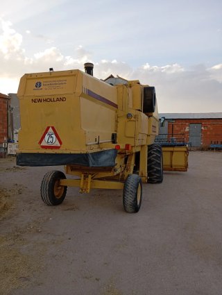 Cosechadora New Holland 8050