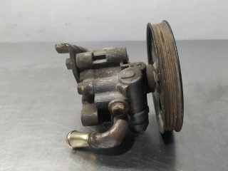 Bomba direccion CHRYSLER VOYAGER (RG)