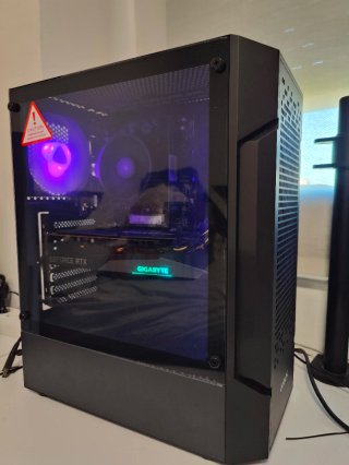 PC Gaming Ryzen 5 5500 / RX 7600 / 16 DDR4 / 1TB