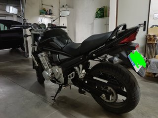 Suzuki Bandit GSF-650 Negra