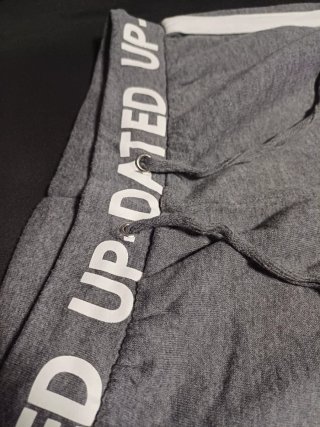 Pantalón deportivo gris Bershka Talla S
