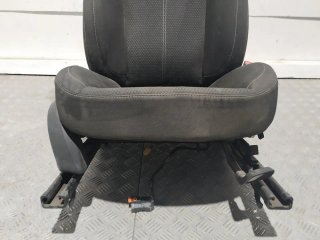 Asiento delantero derecho