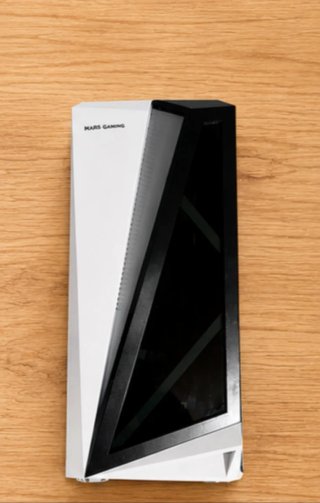 Caja PC Mars Gaming con 1 ventilador