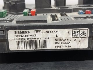 Caja reles / fusibles PEUGEOT 206