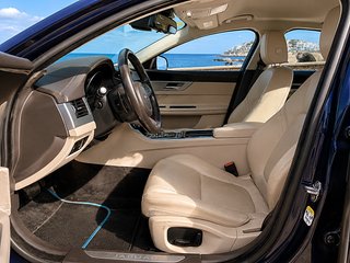 Jaguar XF 20d British Design Edition AWD 180 CV Au