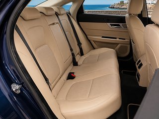 Jaguar XF 20d British Design Edition AWD 180 CV Au