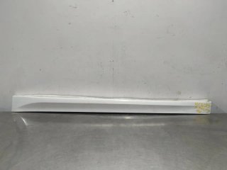 Faldon lateral SUZUKI SWIFT (AGZ/AZH/NZ)