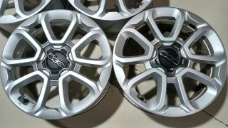 Juego llantas FIAT 500X (334)