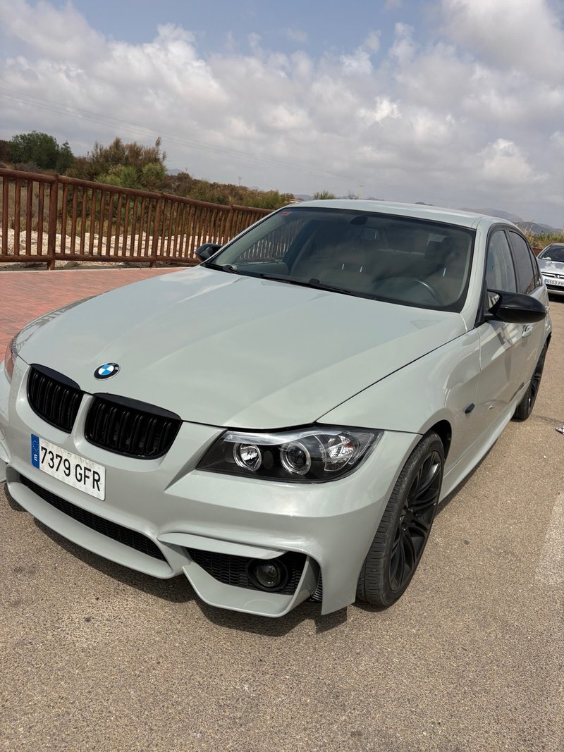BMW Serie 3 2009 - foto 1