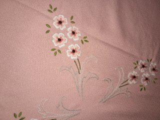 Mantelería Vintage Bordada Rosa para mesa de 12 cu