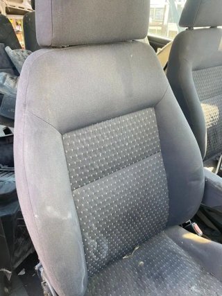 Asiento delantero derecho