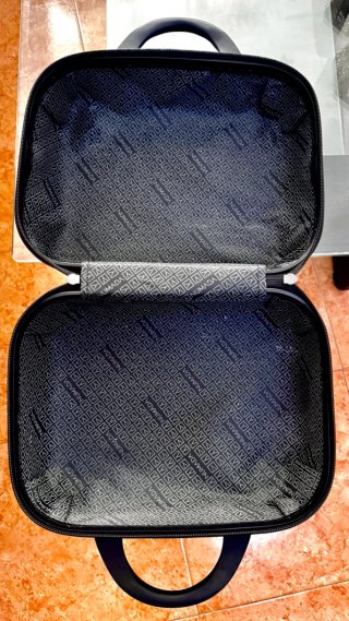 Maleta cuatro ruedas