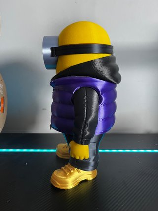 Figura Minion 44cm Estilo Urbano