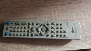 Reproductor VHS y DVD LG VCX8806M