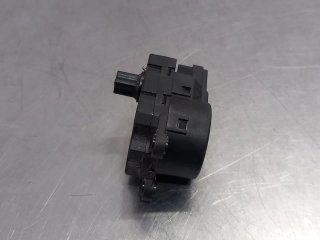 Motor apertura trampillas climatizador OPEL