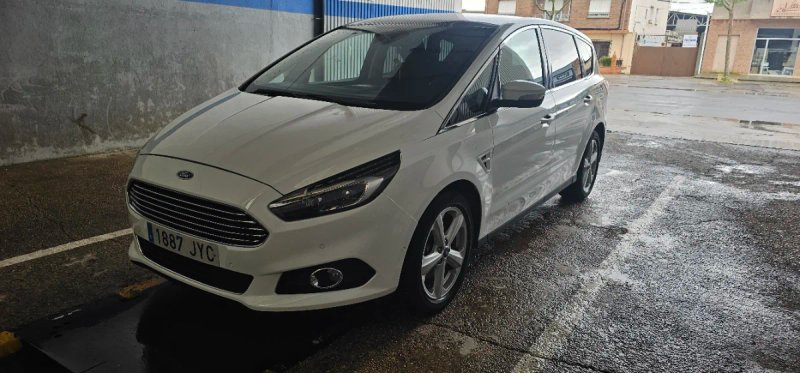 Ford S-MAX 2017 - foto 1