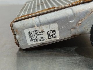Condensador / radiador  aire acondicionado