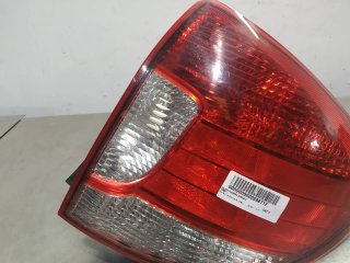 Piloto trasero derecho KIA RIO (BC)