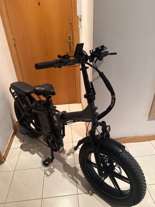 Bicicleta eléctrica RATTAN LM Ultra como nueva.