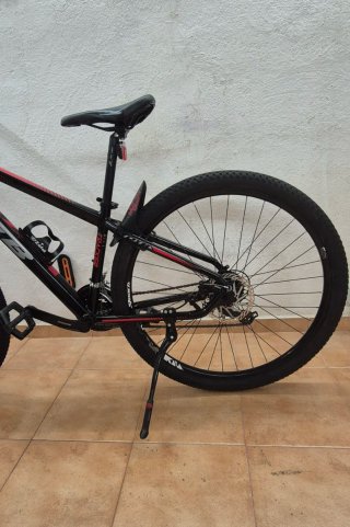 Bicicleta de Montaña Negra y Roja TALLA  : M