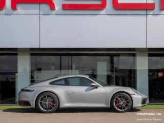 Porsche 911 Carrera 4